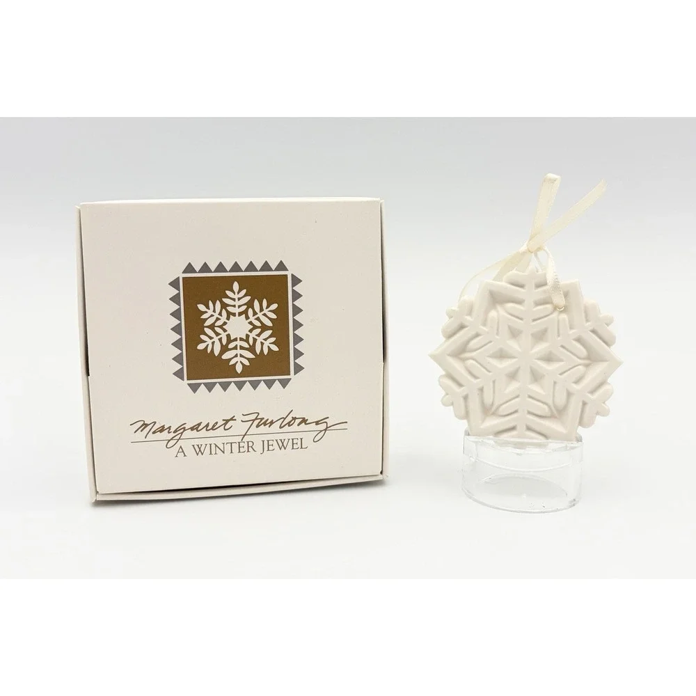 Margaret Furlong 1989 A Winter Jewel Snowflake Ornament 2